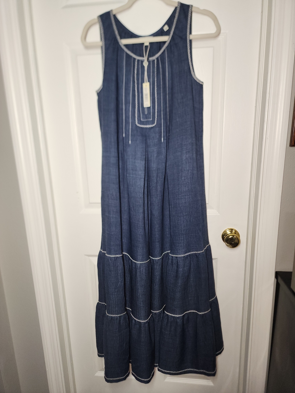 NWT Max Studio London Navy Sleeveless Tiered Maxi Dress with White Stitching